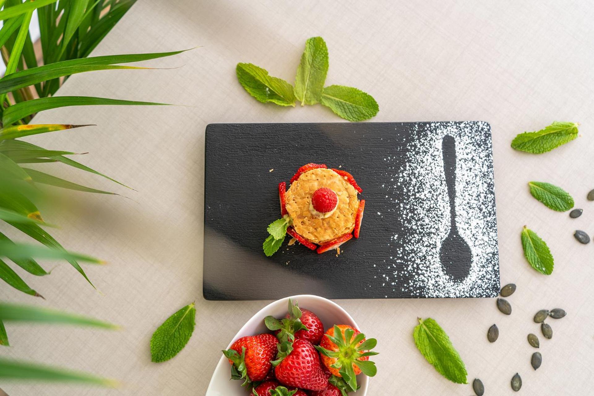 Hotel Carmen Riccione Dış mekan fotoğraf